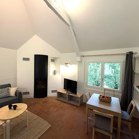 Maison De Charme En Bord D'étang *